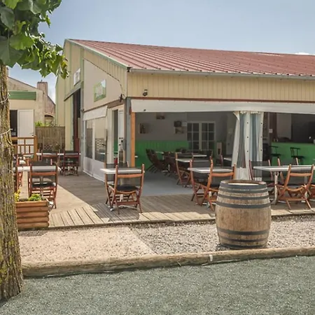 Mobil Spacieux Avec Terrasse Pour 8 Personnes - Api-1-52-1343 Camping
