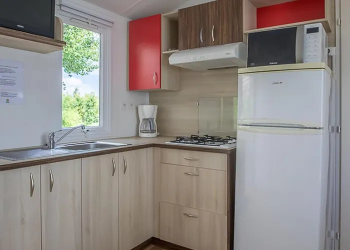 אתר קמפינג Mobil Spacieux Avec Terrasse Pour 8 Personnes - Api-1-52-1343 Puyravault (Vendee)