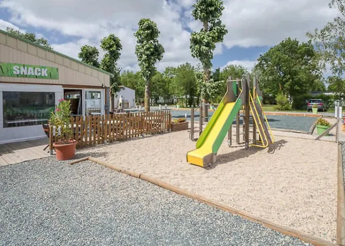 Mobil Spacieux Avec Terrasse Pour 8 Personnes - Api-1-52-1343 *