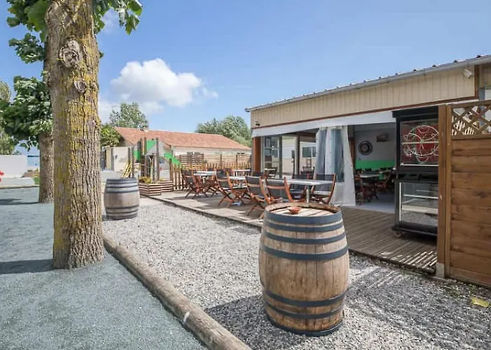 Mobil Spacieux Avec Terrasse Pour 8 Personnes - Api-1-52-1343 Puyravault (Vendee)