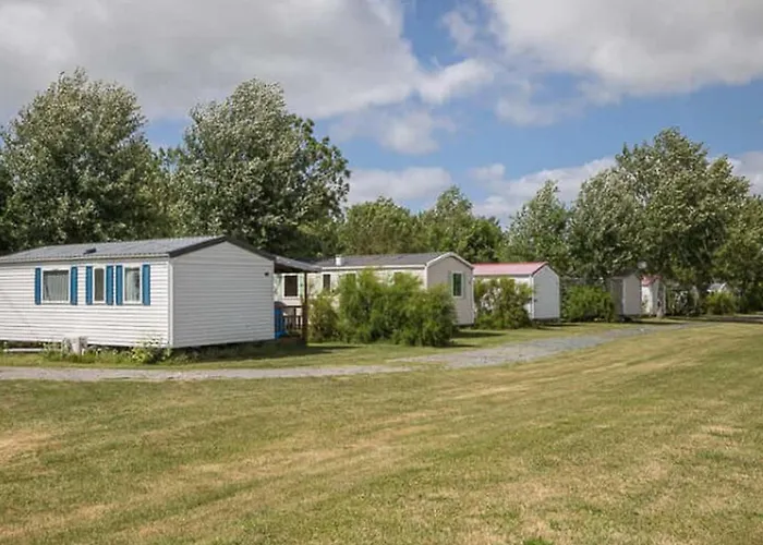 Mobil Spacieux Avec Terrasse Pour 8 Personnes - Api-1-52-1343 * Puyravault (Vendee)